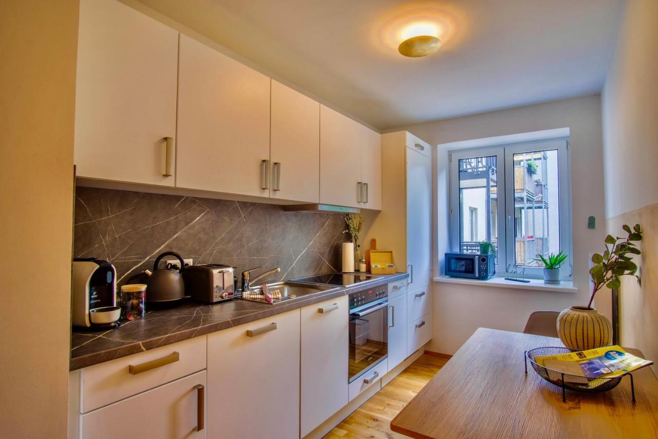 4-Room Luxury Apartment - Close To Central Station, Free Parking, Kitchen Leipzig Extérieur photo